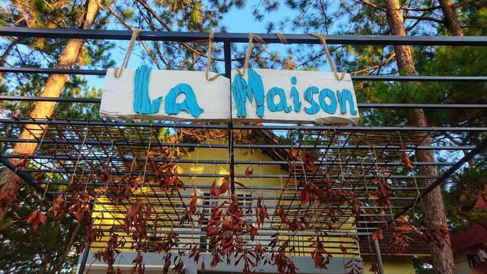 La Maison Homestay Mang Den Kon Tum Екстер'єр фото